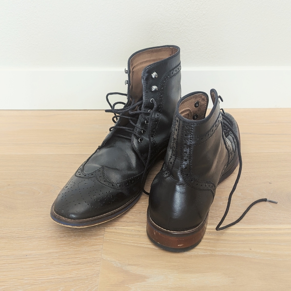 Johnston & Murphy Men's Lace-Up Black Leather Boots - Size 11.5